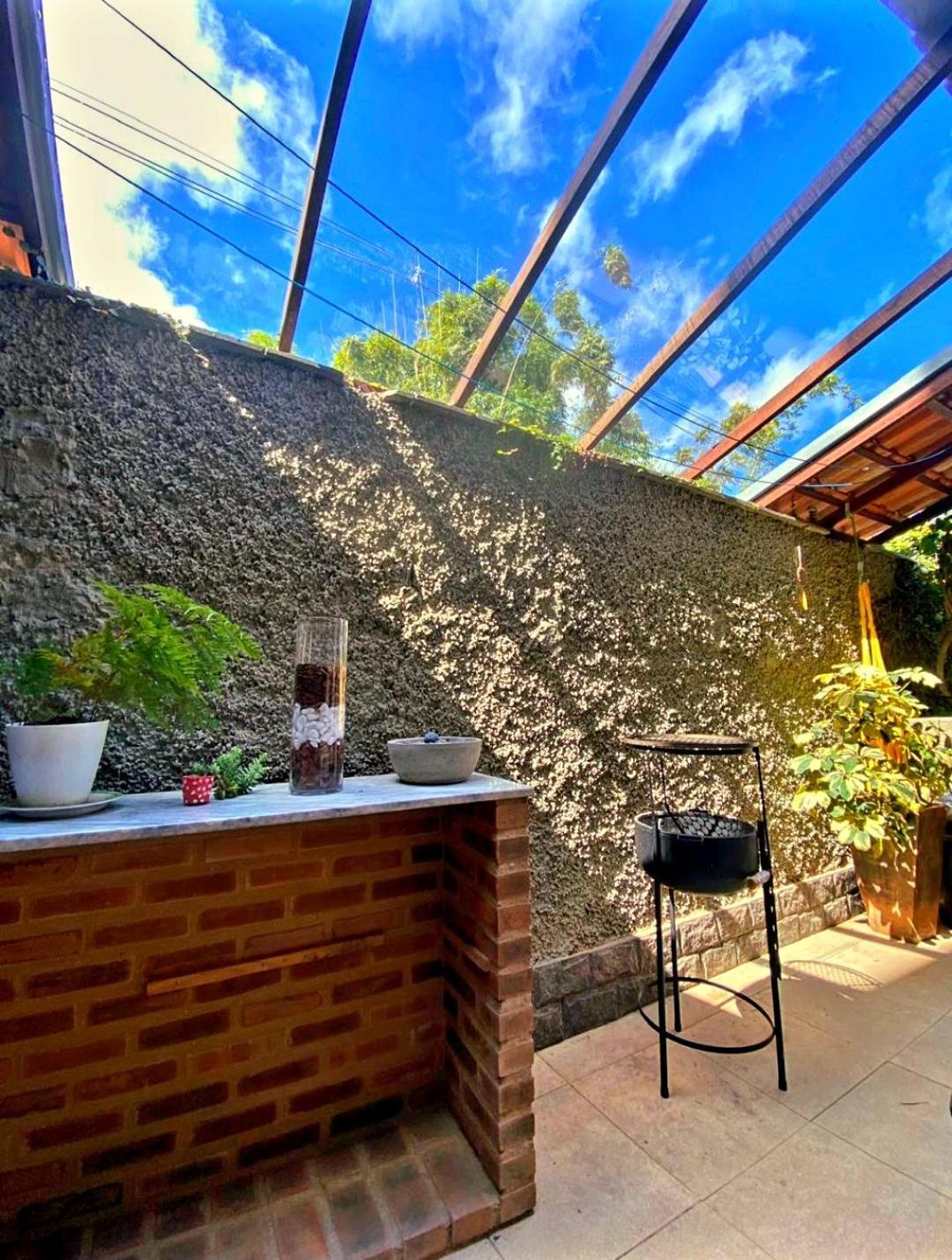 Recanto De Itaipava - Casa Com Forno De Pizza A Lenha, Churrasqueira, Pet Friendly, Equipada Para Ate 6 Pessoas, Em Meio A Natureza E Proxima Ao Centro Do Bairro Petropolis  Bagian luar foto